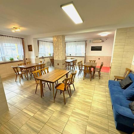 Maxovo Kralovstvi Apartment Rovensko pod Troskami Ngoại thất bức ảnh