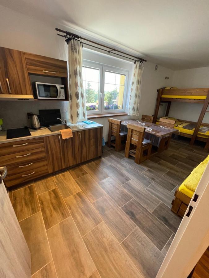 Maxovo Kralovstvi Apartment Rovensko pod Troskami Ngoại thất bức ảnh