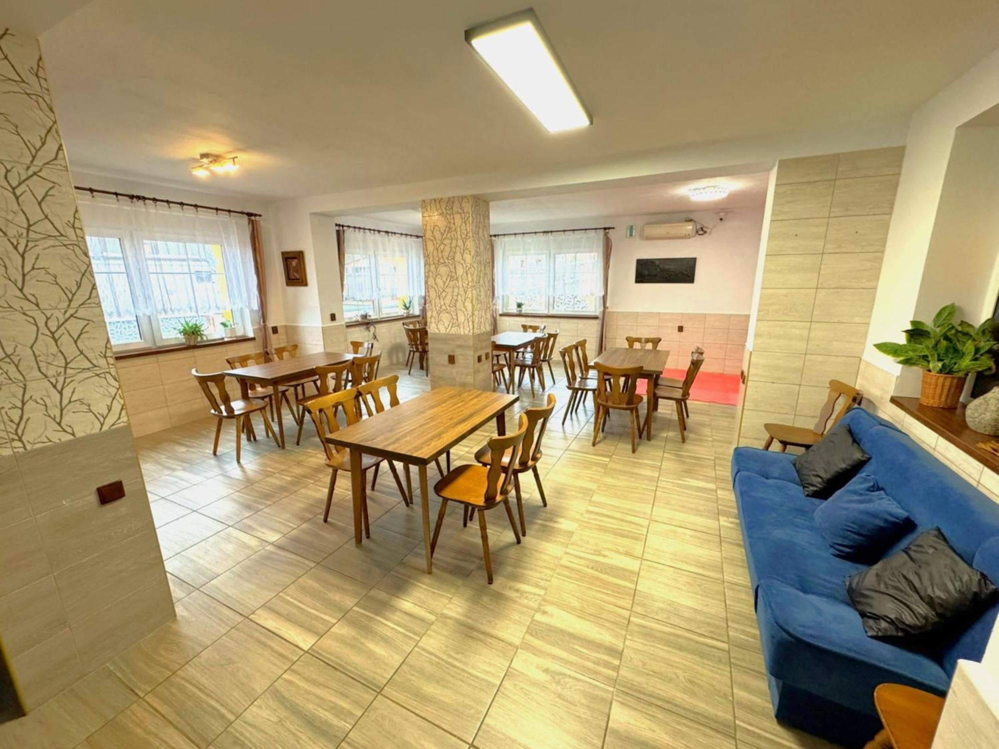 Maxovo Kralovstvi Apartment Rovensko pod Troskami Ngoại thất bức ảnh