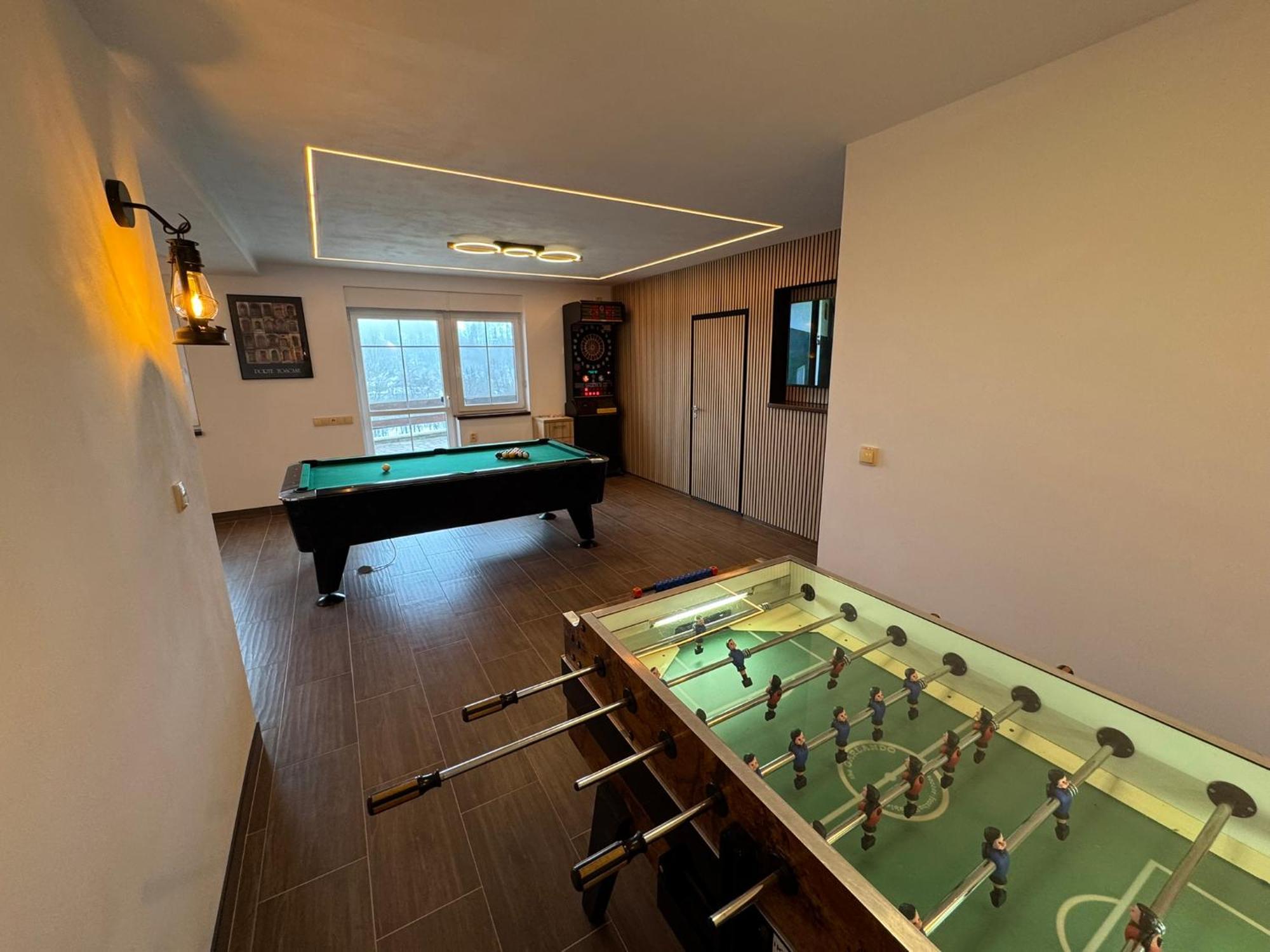 Maxovo Kralovstvi Apartment Rovensko pod Troskami Ngoại thất bức ảnh